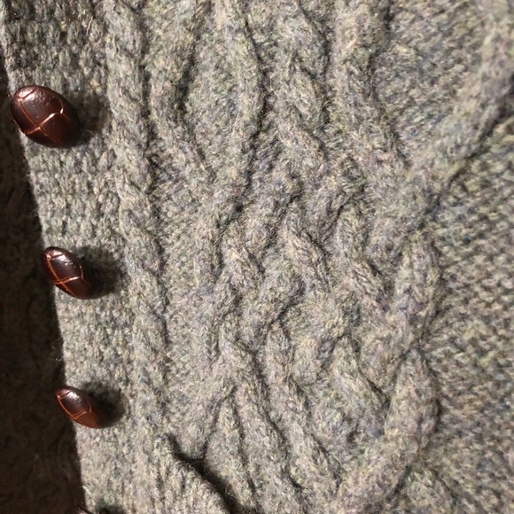 Aran crafts green cardigan - Picture 3 of 11